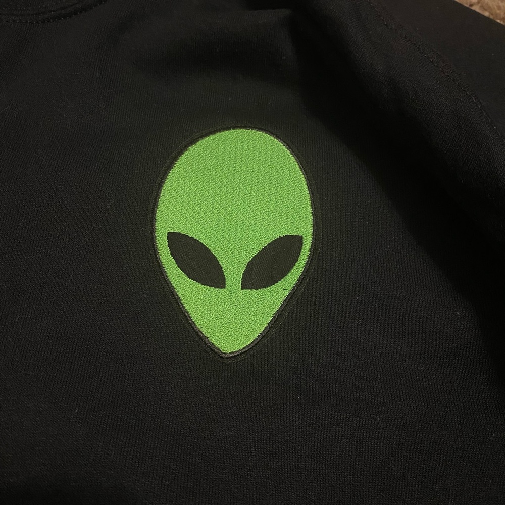 Alien hooded this is XL I can do is any size and color just let me know!